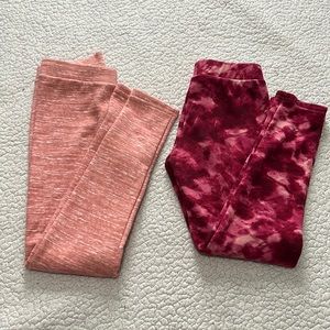 Pre owned of 2 Old Navy tie dye girls Cozy pants leggings size 14 /16